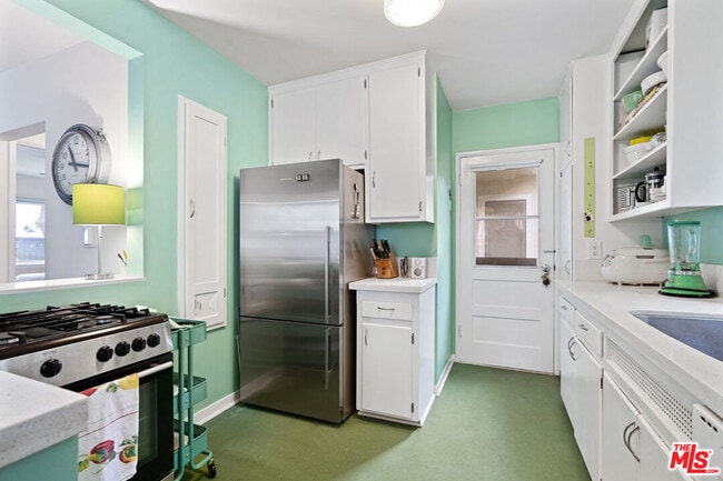 Building Photo - 948 20th St