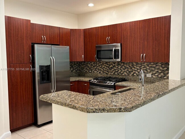 Building Photo - 2900 NW 125th Ave