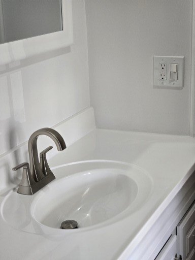 Building Photo - 68 S State St