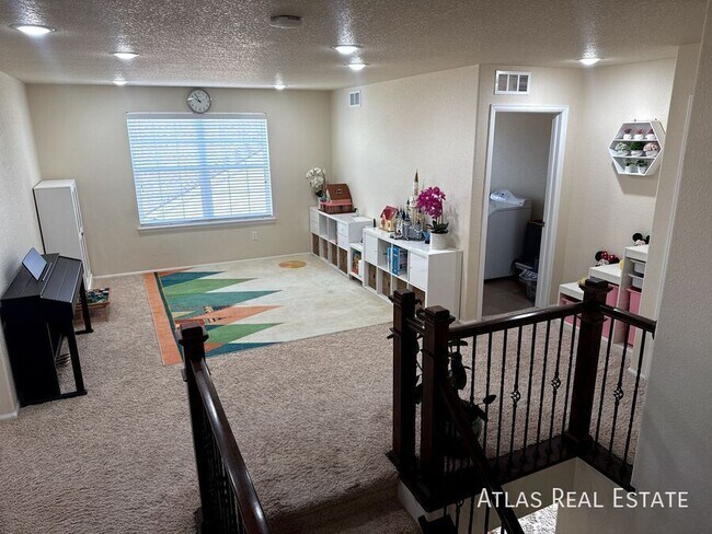 Building Photo - 14050 Hudson St