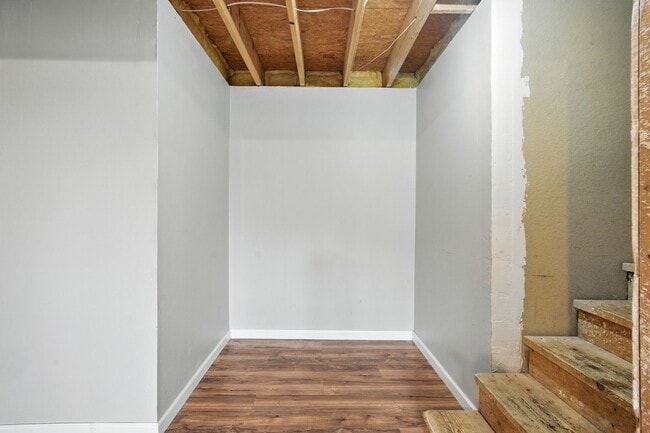 Building Photo - Beautiful Single Family Home, Sutter Woods...