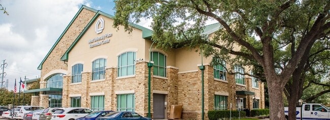 Building Photo - 6404 Community Dr