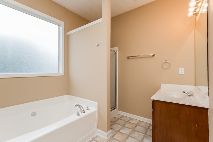 Building Photo - 799 Clairidge Elm Trail SW