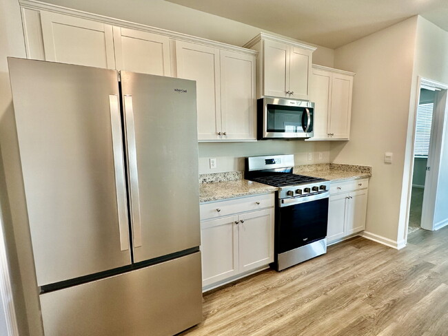 Building Photo - Three Bedroom Single Level Home in the Retreat at East Argent!