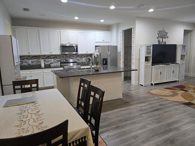 Building Photo - 14234 Damselfly Dr