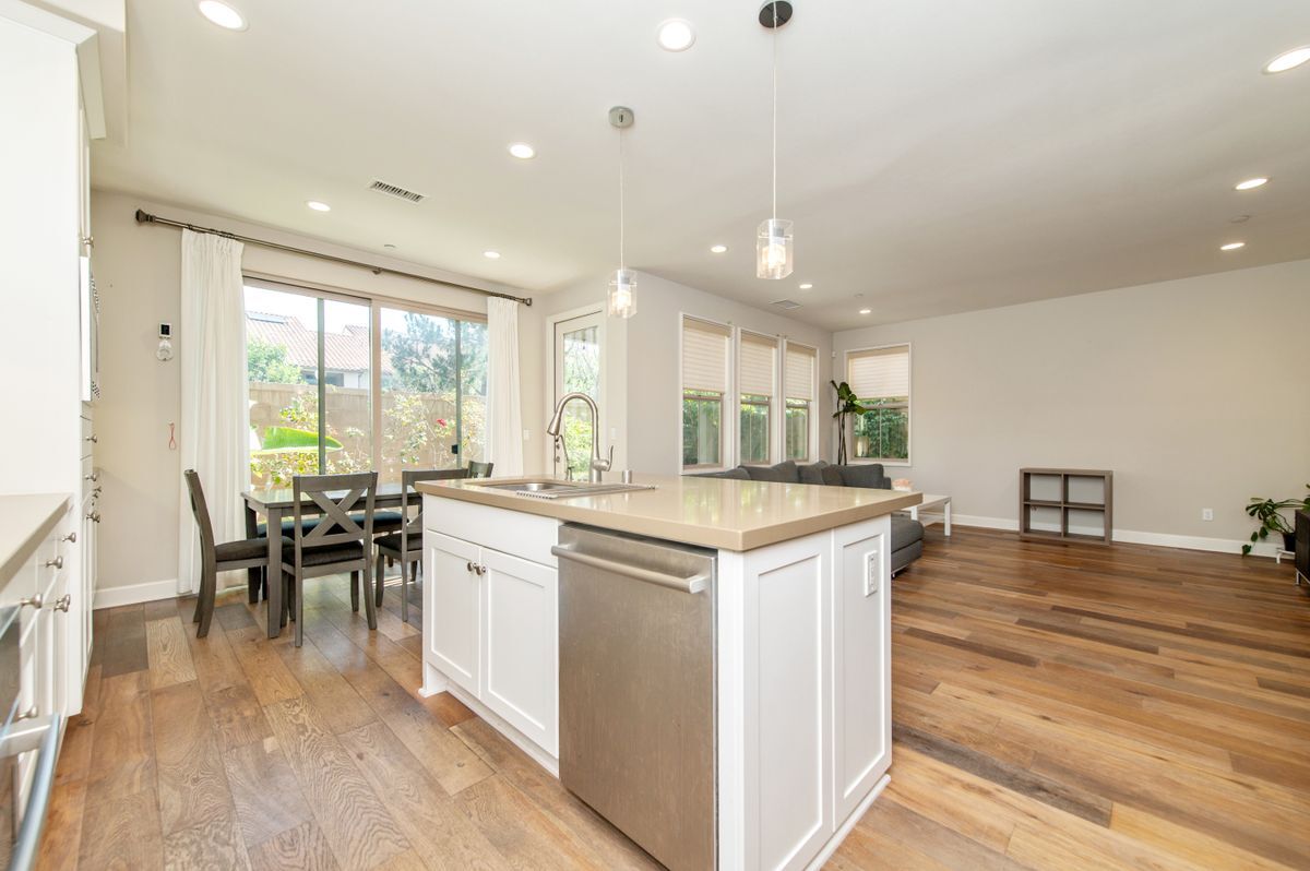 Building Photo - 135 Okra