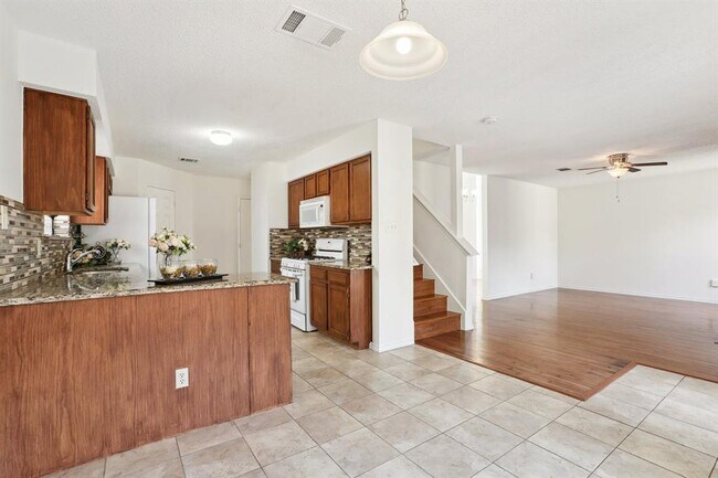 Building Photo - 13302 Black Canyon Dr