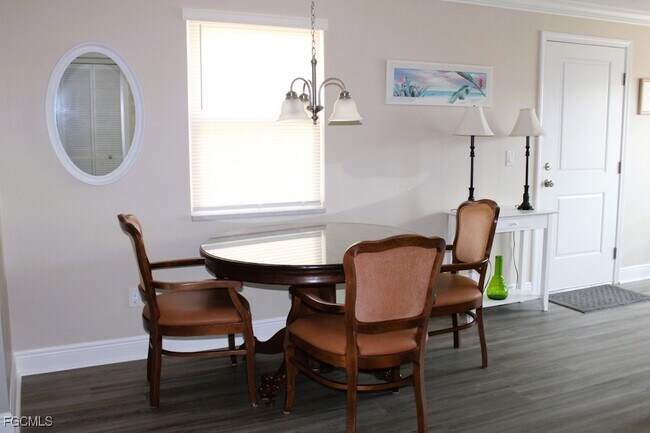 Building Photo - 16881 Davis Rd