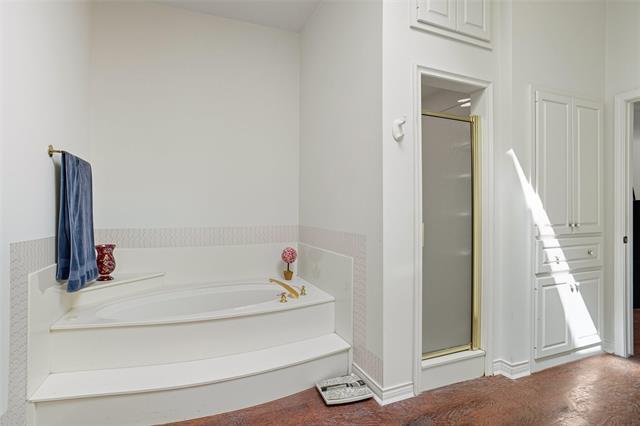 Building Photo - 4008 Barnes Bridge Rd