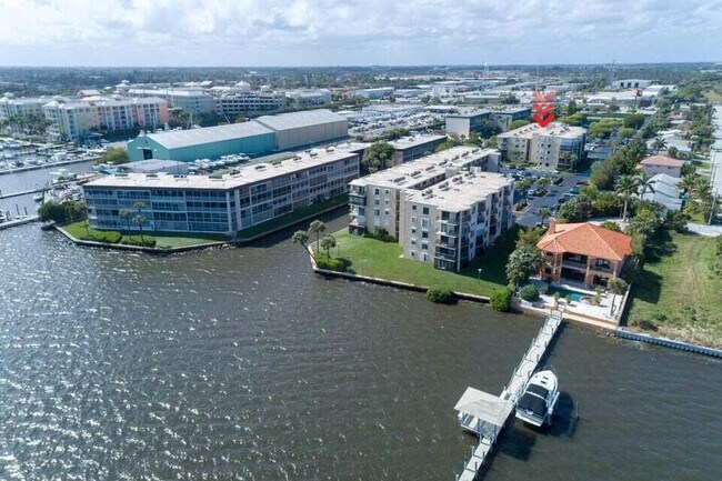 Building Photo - 890 N Federal Hwy