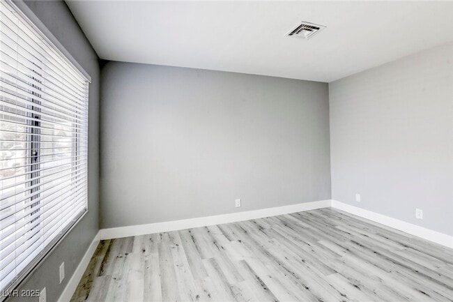 Building Photo - 4456 Bramblewood St