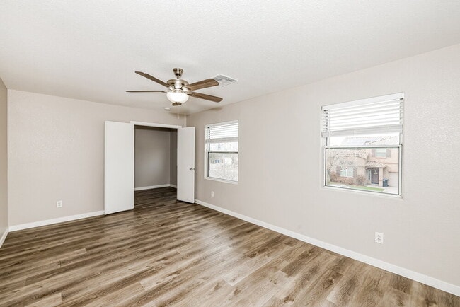 Building Photo - 724 Beechwheat Way