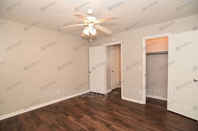 Building Photo - 1604 Johns Rd