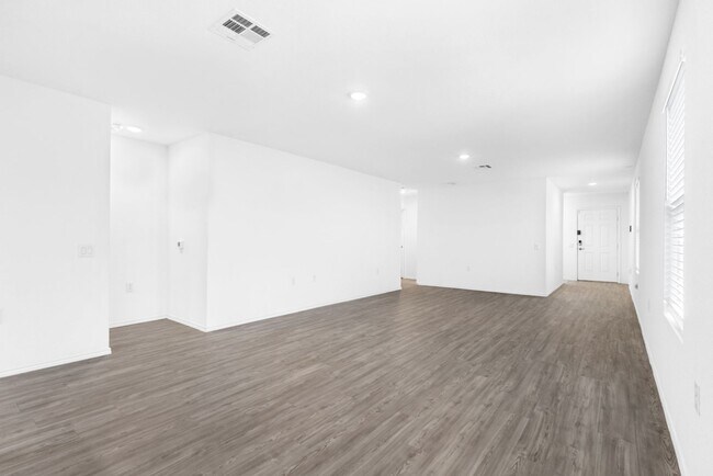 Building Photo - 10007 Kersey Ml