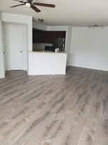 Building Photo - 4630 Commander Dr