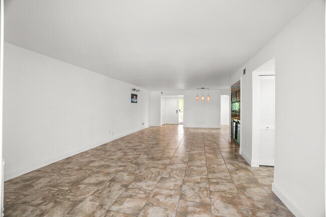 Building Photo - 16141 Blatt Blvd