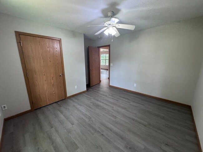 Building Photo - 29 Boone Crossing