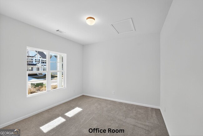 Building Photo - 233 Bloomfield Cir