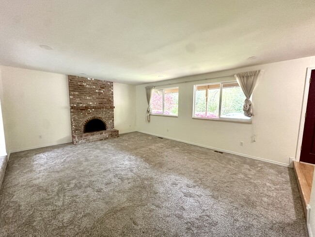 Building Photo - 15532 SE 175th Ct