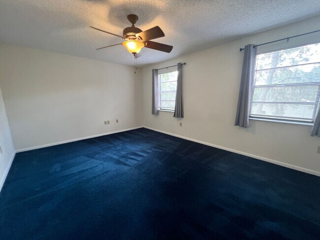Building Photo - 3583 Raintree Cir