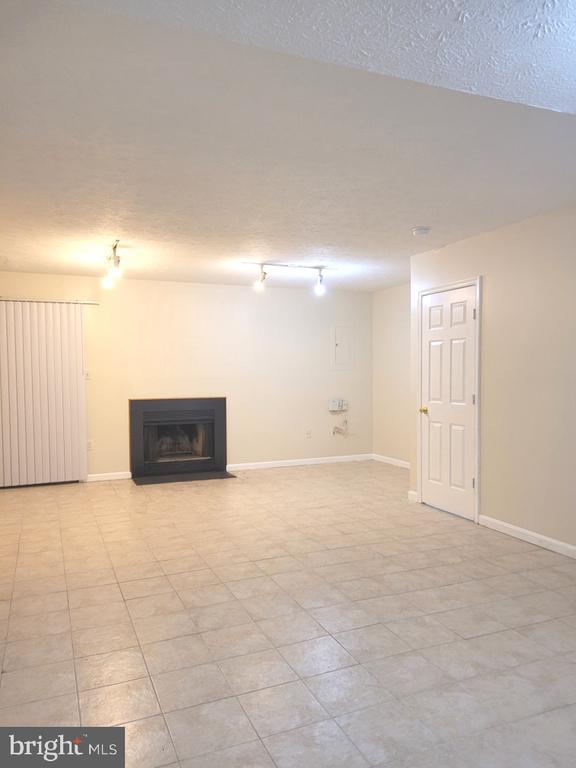 Building Photo - 7238 S Ora Ct