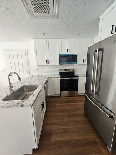 Brand new appliances - 330 N 985 W