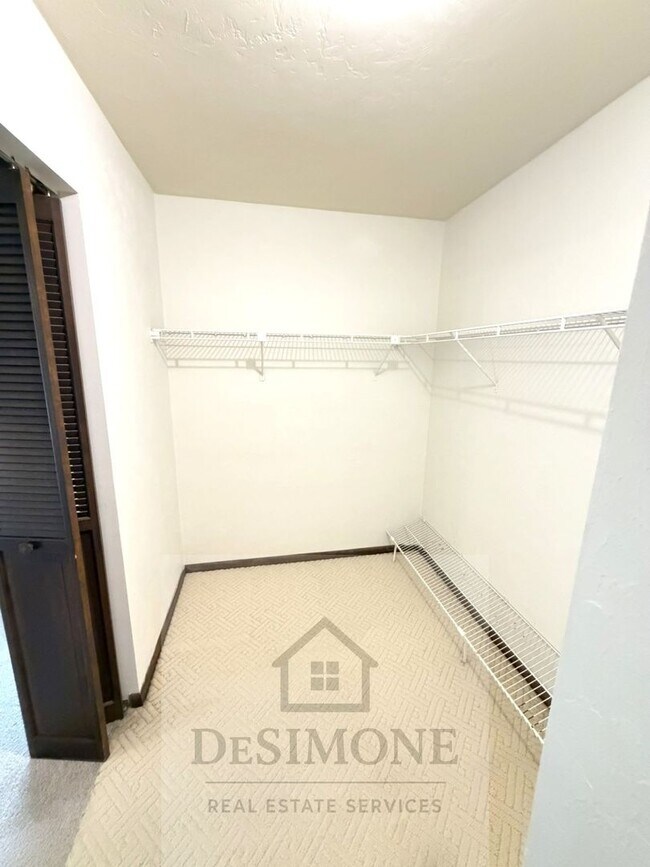 Building Photo - 4530 SW 46th St
