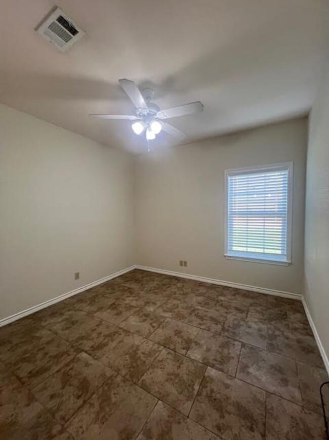 Building Photo - 195 Ashland Dr