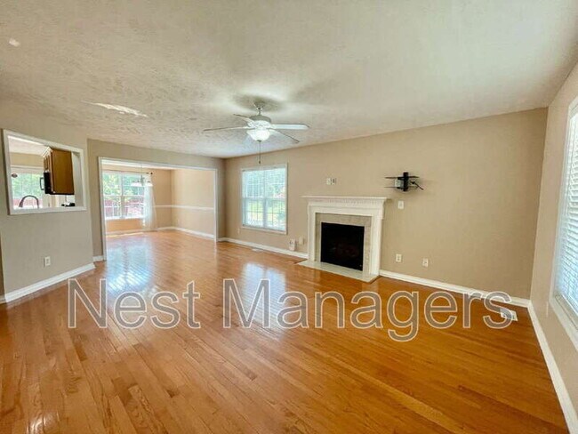 Building Photo - 4113 Redspire Ln