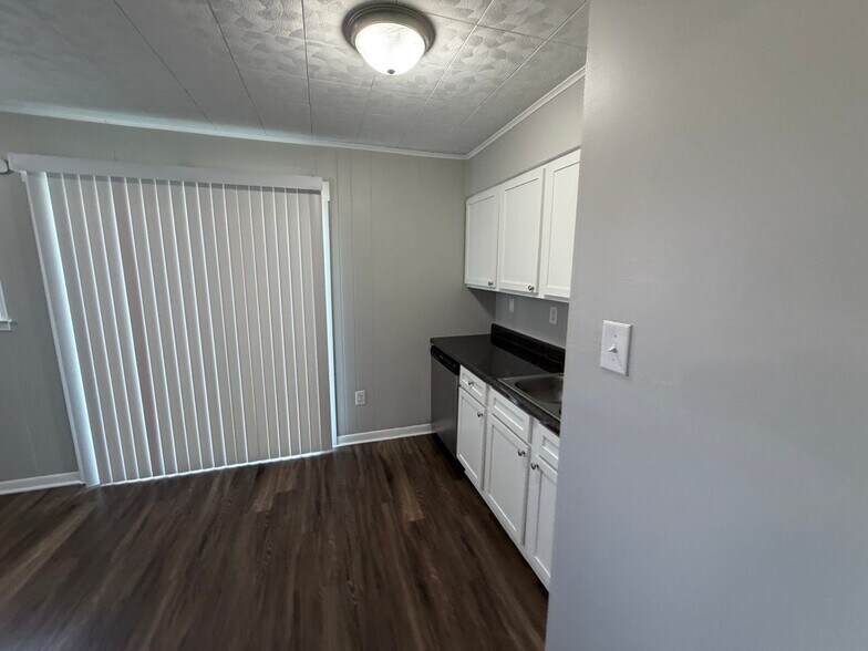 Building Photo - Welcome to your new home in Southaven, MS!