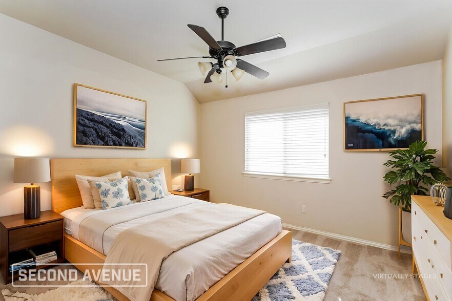 Building Photo - 401 Bamborough Dr