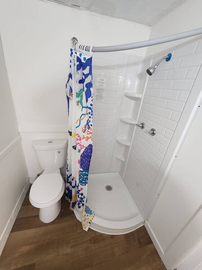 Building Photo - 2186 E 89th St