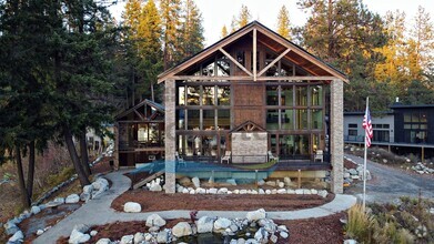 Building Photo - Stunning Luxury Hayden Lake Lodge with 5 B...