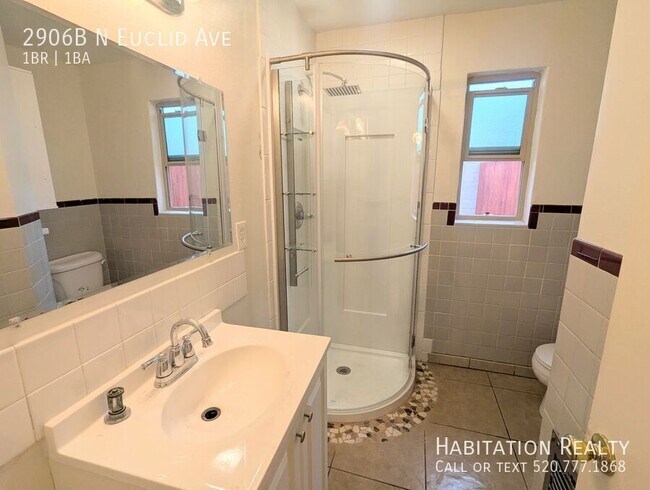 Building Photo - 2906 N Euclid Ave