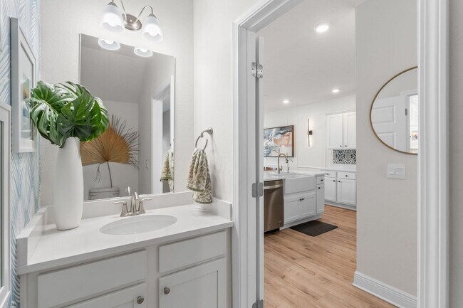 Building Photo - 4 Redbird Lp