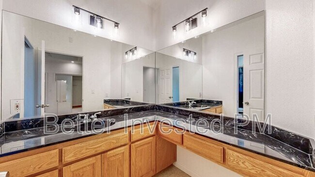 Building Photo - 106 Lafayette Dr