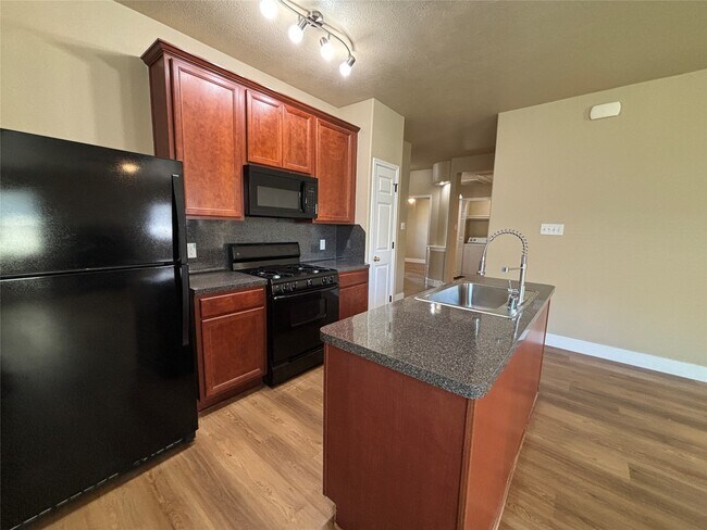 Building Photo - 10831 Harston Dr