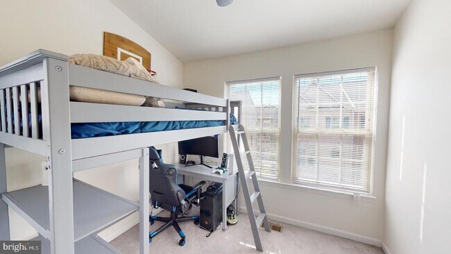 Building Photo - 2517 Francis Ln