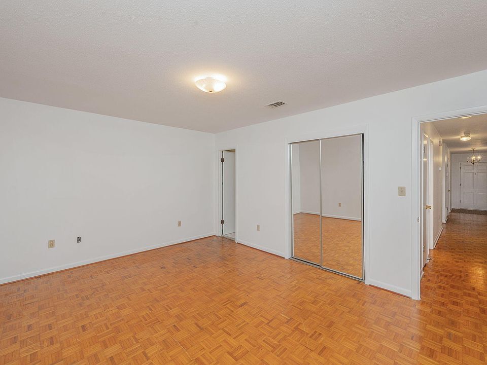 Building Photo - 110 Gardenia Ct NW
