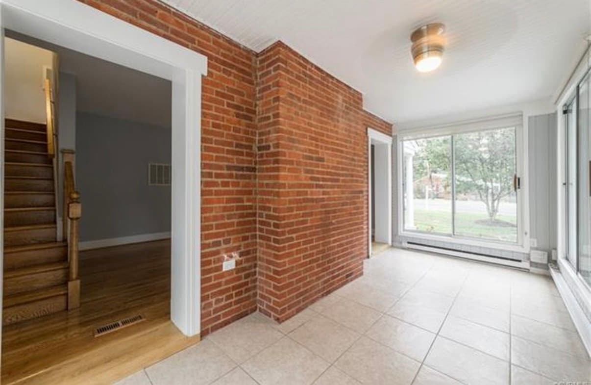 Building Photo - 6615 Forest Hill Ave