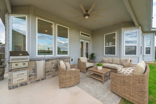 Building Photo - 830 Rench