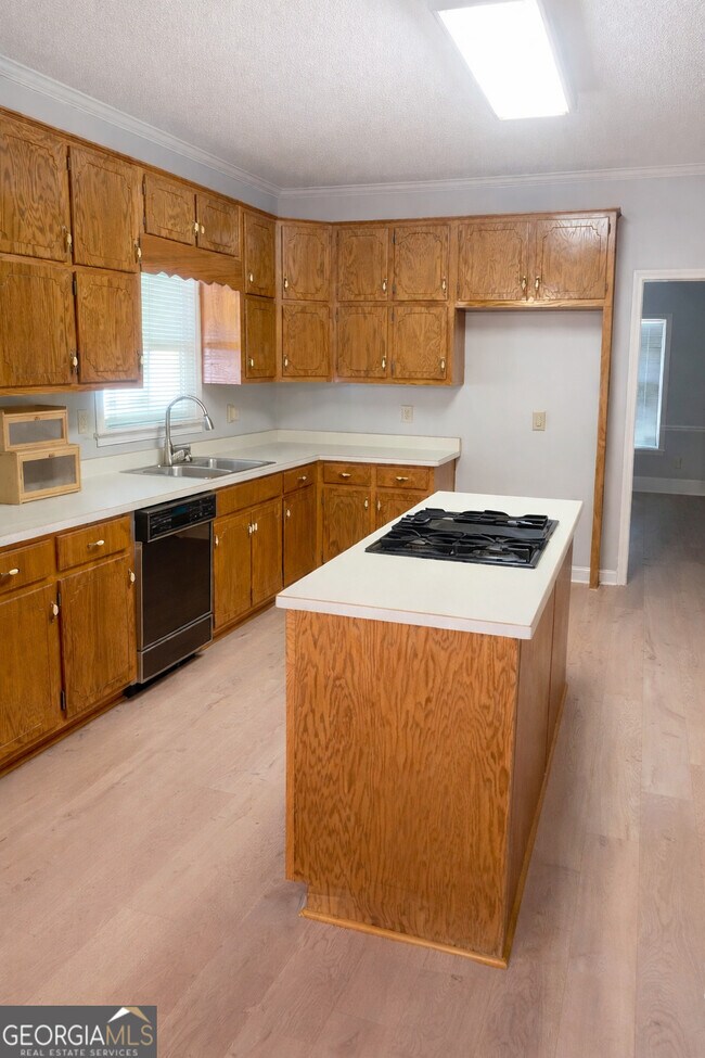 Building Photo - 120 Old Conyers Dr