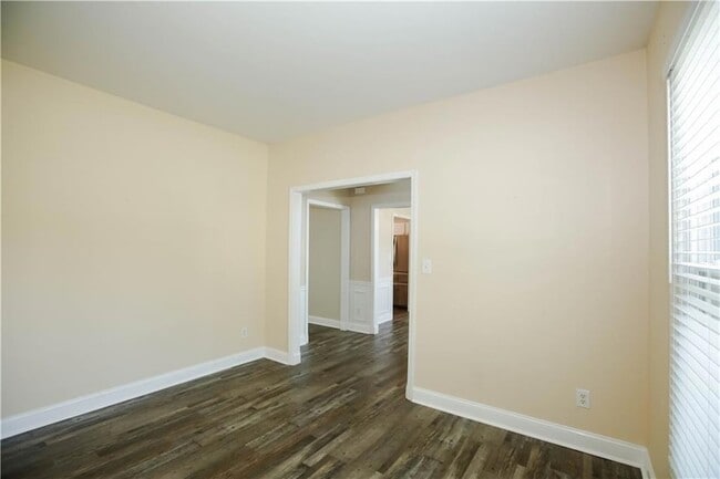 Building Photo - 1005 Landover Crossing