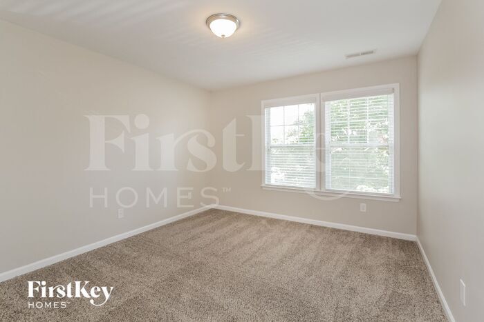 Building Photo - 111 N Cromwell Dr