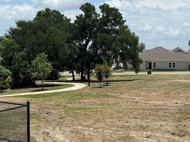 Building Photo - 2709 Totley Rd