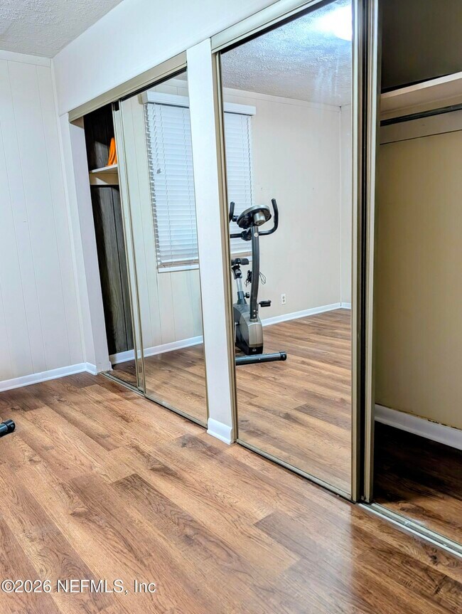 Building Photo - 4646 Martingale Rd