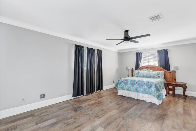 Building Photo - 19610 Forest Fern Dr