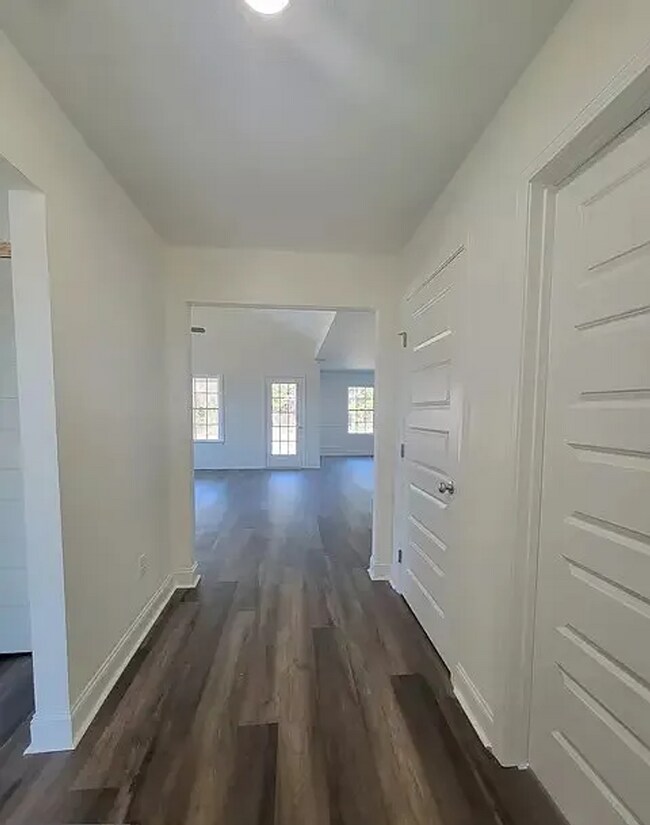 Building Photo - 109 Enclave Ct