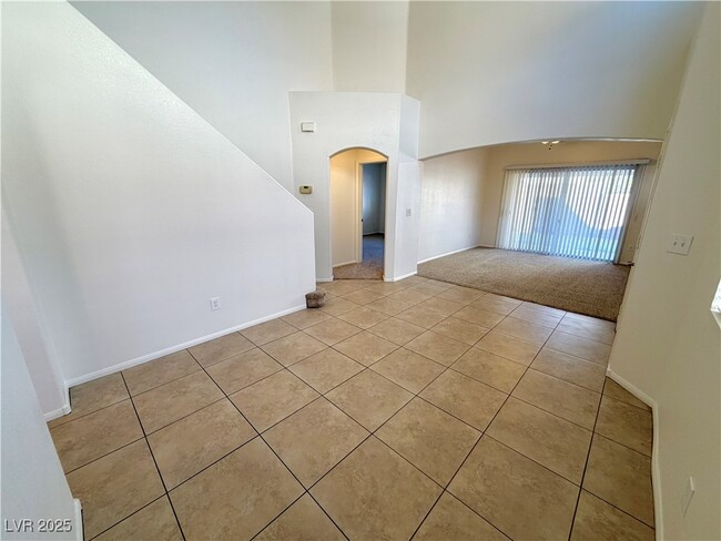 Building Photo - 1021 Miradero Ln