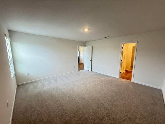 Building Photo - MOVE-IN SPECIAL - LIMITED OFFER!! Four Bedroom/Two Bath - Summerdale